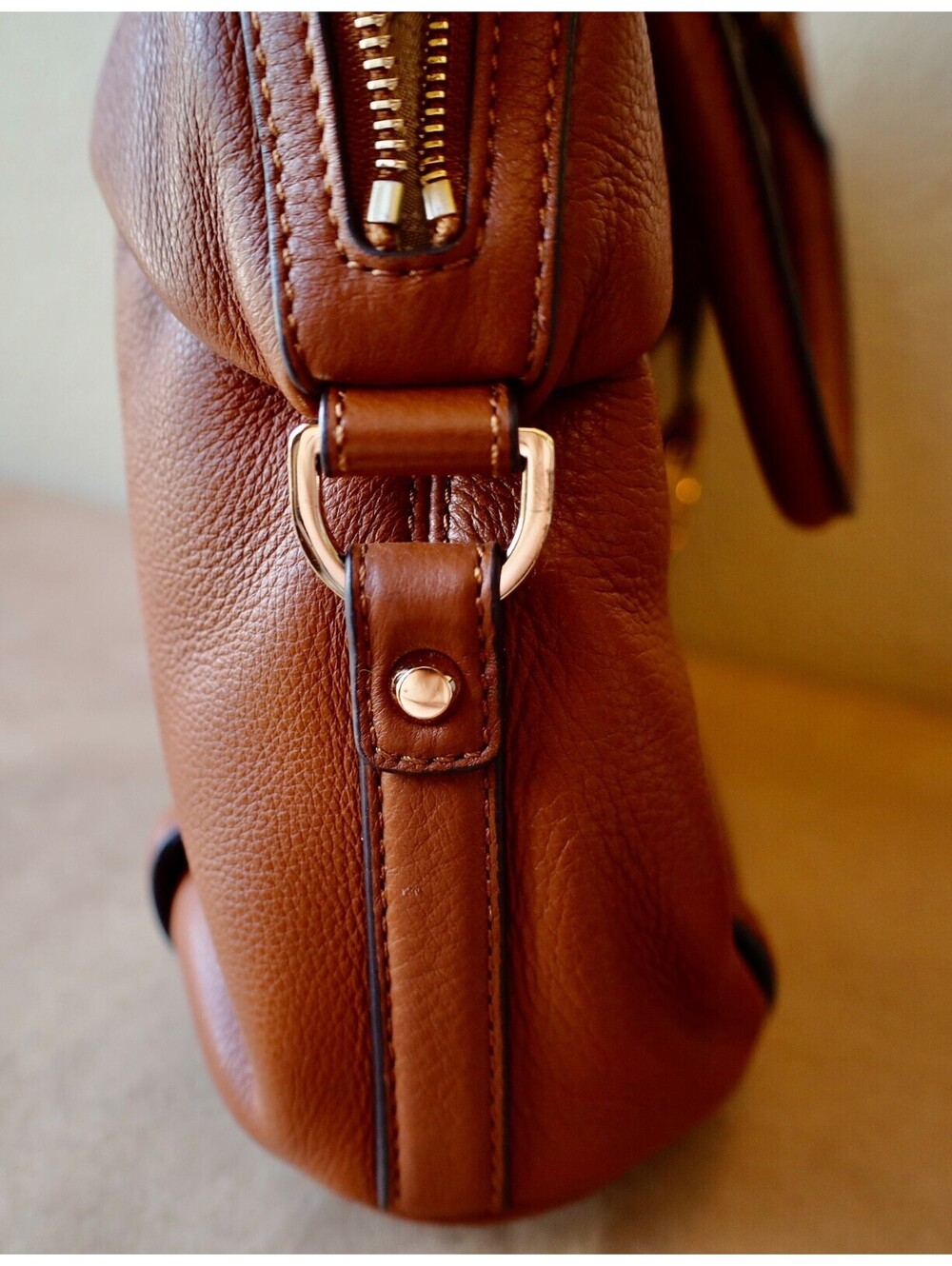 Michael Kors Crossbody Wm's Purse Brown Great Looks New - Picture 5 of 8